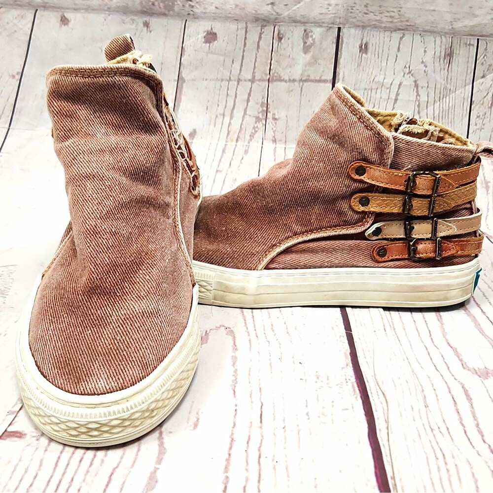 Blowfish Malibu Women's Brown Ankle Bootie Round Toe Zip Buckle Flat 6.5